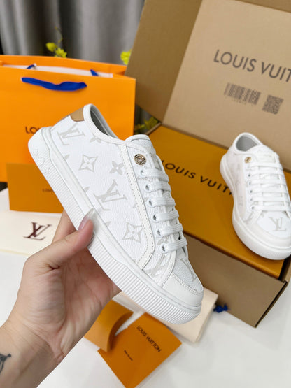 2025 Spring and Summer Multicolor V Print Ladies Casual Shoes XC042504016